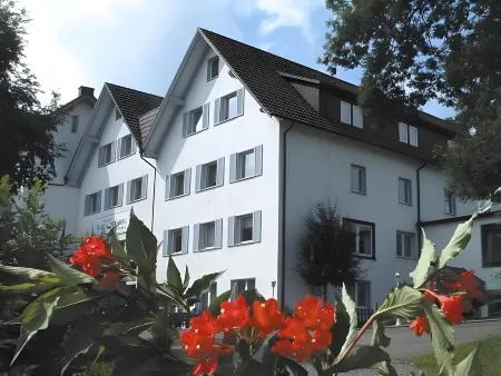 Hotel Zur Burg Sternberg