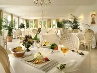 Logis Hôtel le Fleuray Hôtels à : Cangey