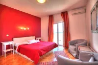 Plava Laguna /Bed and Breakfast Отели в г. 