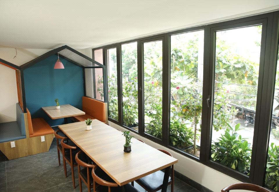 퍼스트 스튜디오 호텔 다낭 외관