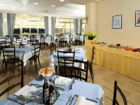 Hotel Brotas - Frühstück