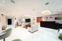 Golden Rose Suites Hotels in Kamisiana