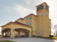 La Quinta Inn & Suites by Wyndham Lindale Hotels in Lindale