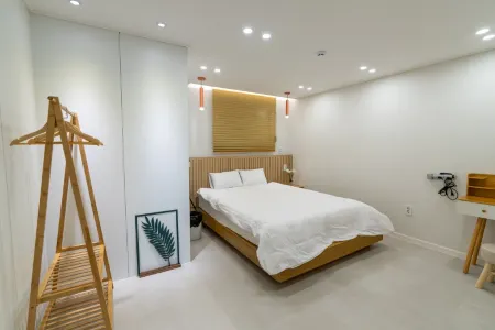 Geoje Pension Another Day