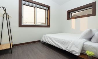 Taean Hatgae Play Pension