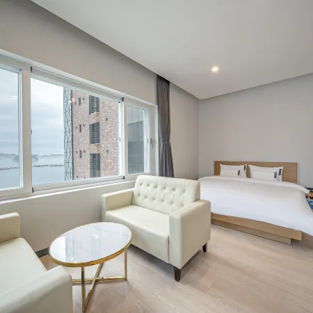 Changwon Jinhae Hotel 701
