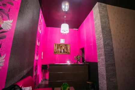 Пластов (бывш. Клеопатра) Отели в г. Ульяновск