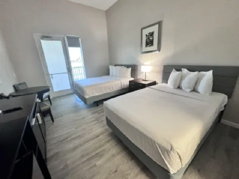 John's Pass Hotel Hotels near Madeira Beach