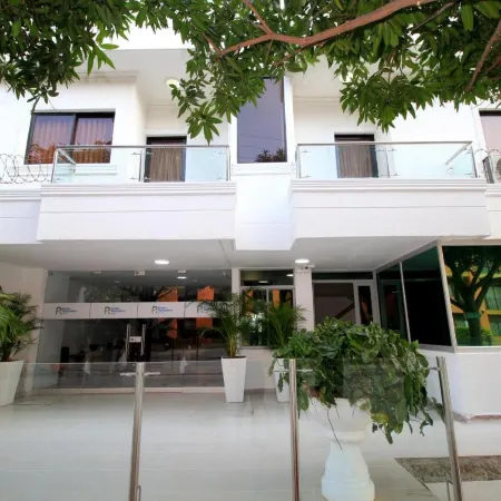 Hotel Rodadero Inn by Geh Suites