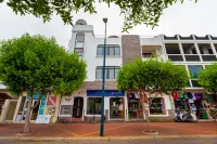 BAY VIEW HOUSE - GALAPAGOS APARTMENTS โรงแรมใน