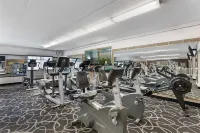 Best Western Plus Longbranch Hotel  Convention Center - Gym