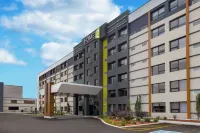 Home2 Suites by Hilton Kingston Hotels near Great Lakes Museum