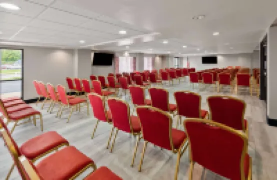 La Quinta Inn & Suites by Wyndham Goodlettsville - Nashville