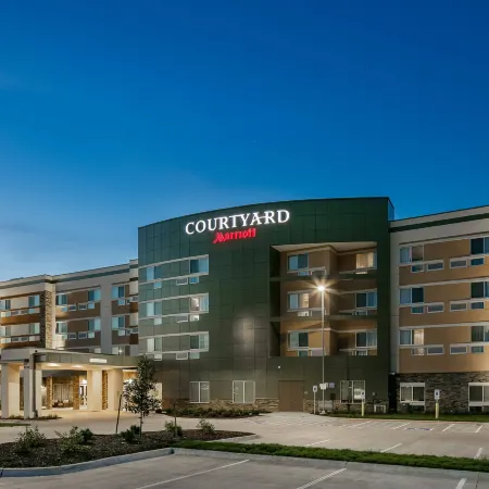 Courtyard Omaha Bellevue at Beardmore Event Center