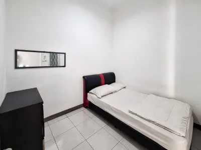 Syukur Guesthouse Syariah RedPartner فنادق في Kotabaru