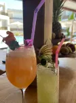 Mirablue Luxury Residences - bar
