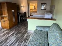 Baymont by Wyndham Orlando Downtown Hotels near Dubsdread Golf Course