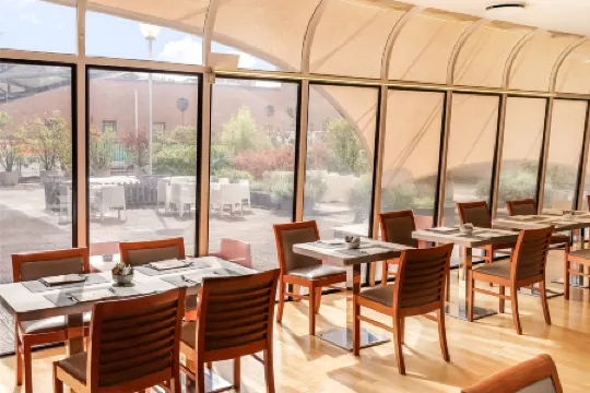 Abacus Hotel Отели рядом с достопримечательностью «Archivio Giovanni Sacchi»