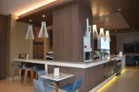 庫庫塔希爾頓歡朋酒店 - 早餐