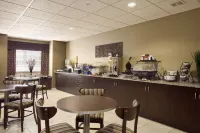 Microtel Inn & Suites by Wyndham Sidney - breakfast