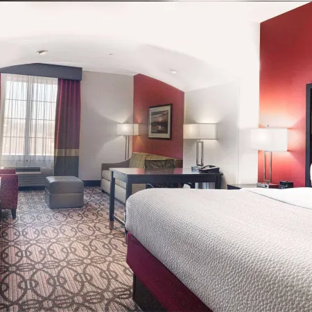 La Quinta Inn & Suites by Wyndham Starkville at MSU
