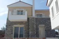 Luxury Holiday Home 4 Bedroom Villa in Paleokastro