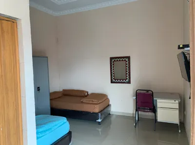 RedDoorz Syariah at Mja Residence Duri Hotels near rani Ponsel