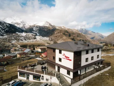 Alpine Lounge Boutique Hotel Hotels near Gergeti Trinity Church