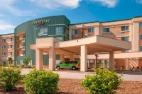 Courtyard Milwaukee Airport Hotels near Milwaukee Mitchell International Airport