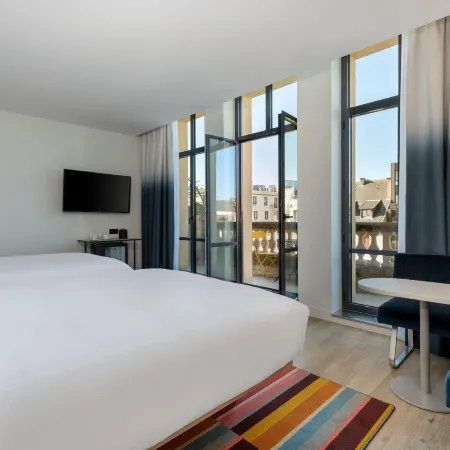 Aloft Dijon