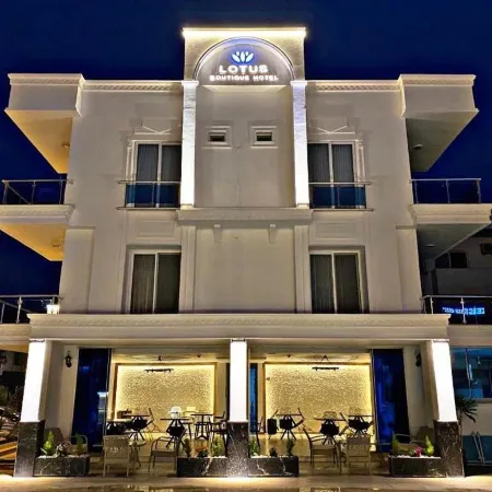 Lotus Hotel
