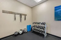 Best Western Plus Lakeview Hotel - gimnasio
