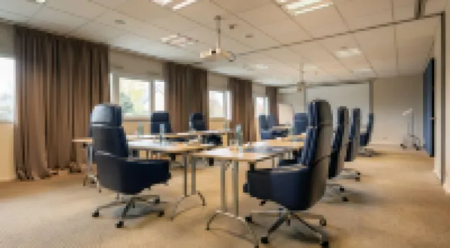 คีริยาด พรีสทีจ วานเนส เซ็นเตอร์ - พาเลส เดส อาร์ตส์