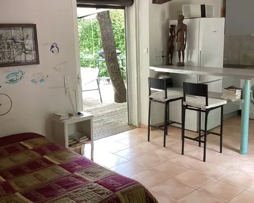 Studio Avec Terrasse et Pergola Dans Propriété Calme et Sécurisée Hotels in Cogolin