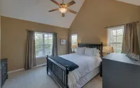 Lake Nottely 4 Bdrm Cabin,  Game Rm, Sauna, Mtn & Lake Views, Dock, EV Charger.