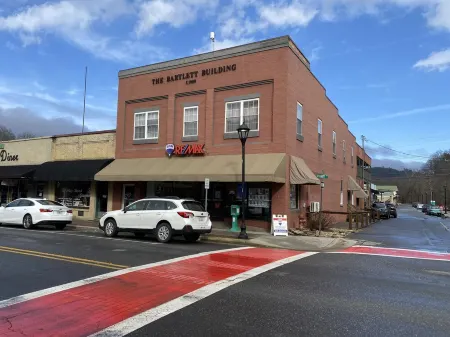 Convenient Downtown Location!