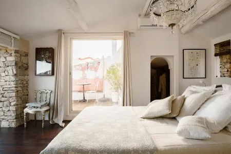 Charming house, panoramic view of the Luberon.