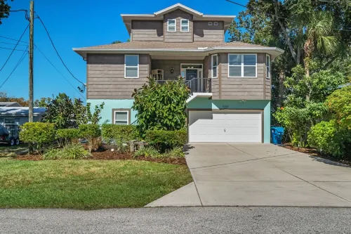 Newly Listed, Sleeps 12, On River W. Kayaks included, Boat Dock , Gulf Access