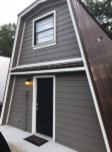 Cabin 2- Overlooks Yarborough Landing and Millwood Lake