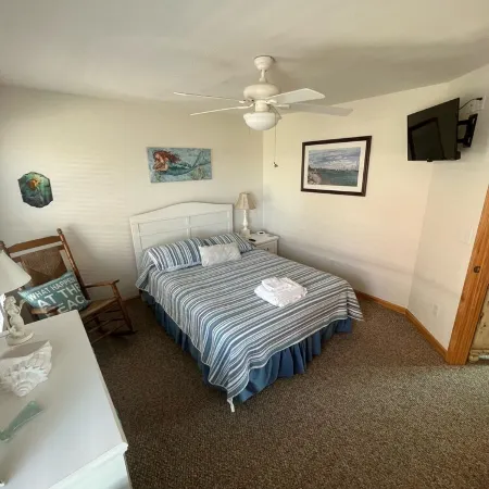 Carolina Hooked:Oceanside home w/pool, hot tub, tiki bar, fire pit & more!