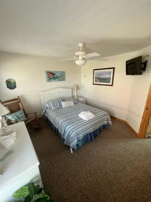 Carolina Hooked:Oceanside home w/pool, hot tub, tiki bar, fire pit & more! - Balkon