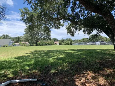 Orange You Worth It? Luxe escape near Disney, Fast Wi-Fi, Resort amenities. Hotels near Blue Cypress Lake