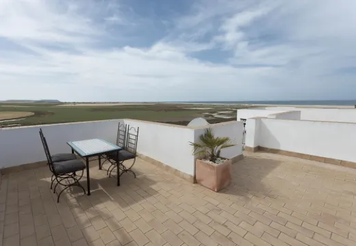 Nice apartment in a quiet part of Conil with great sea views!