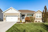 6 Bedroom Rambler Near UVU, BYU, & Golf Course