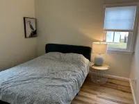 Newly renovated cottage less than two blocks from the beach
