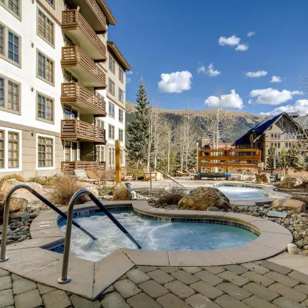 New Listing Steps from the lifts, Multiple Hot tubs/Play Pool