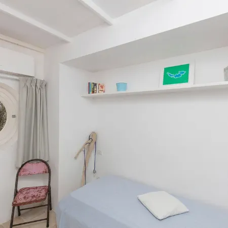 Charming, quiet house with magnificent views of the sea and capri from above