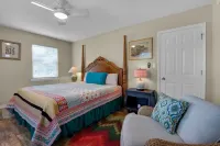Beach House Blue  4/2 Home Beach on a Budget