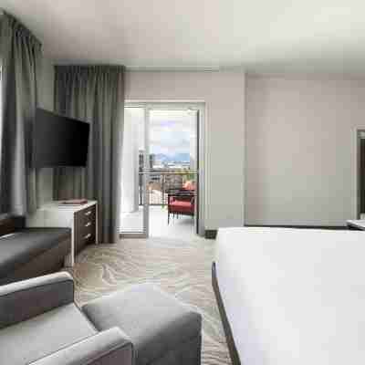 DoubleTree by Hilton Tucson Downtown Convention Center Rooms