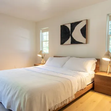 Modern Mountain Retreat - Wineries, Lakes, Nature